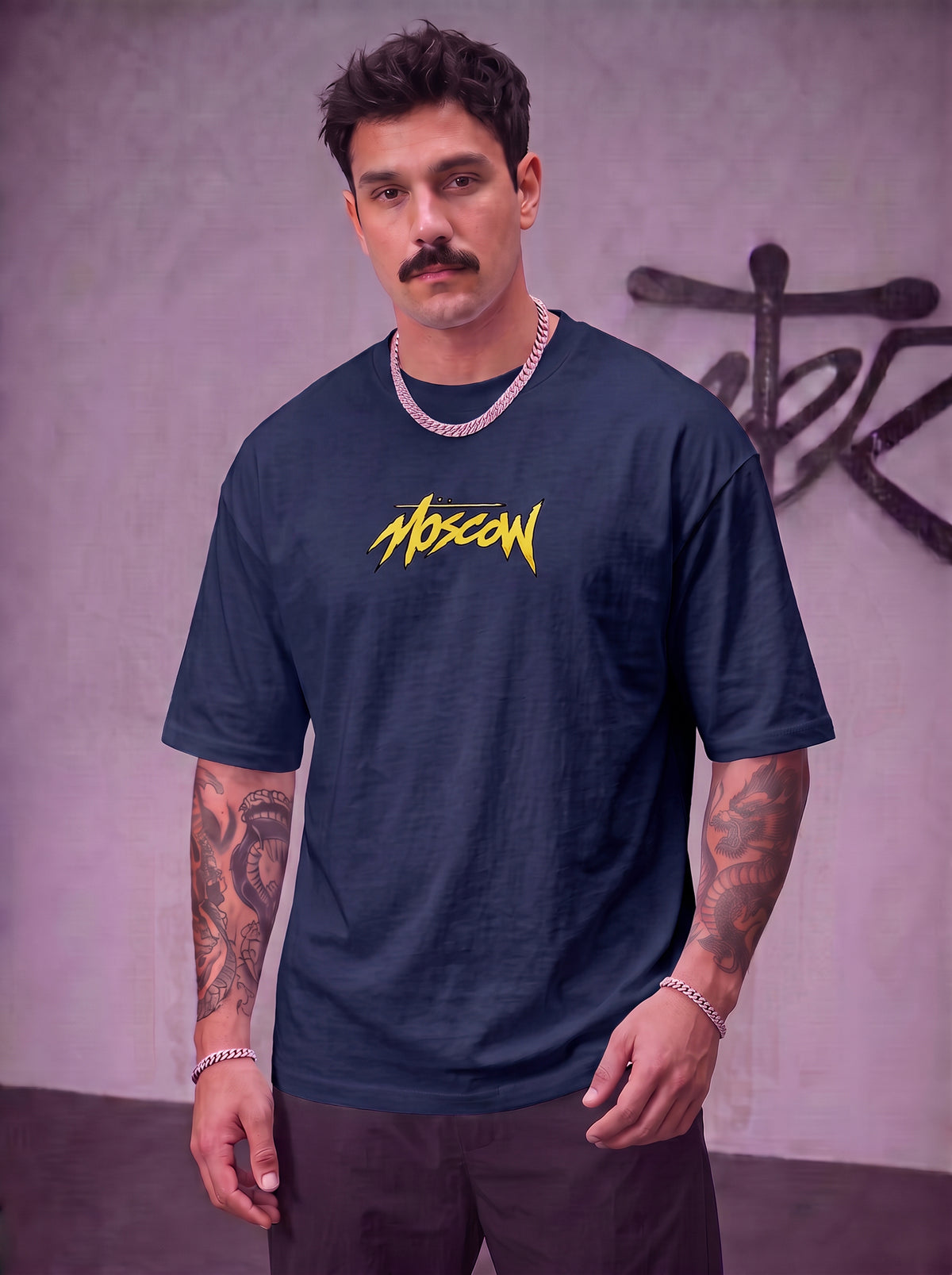 Camiseta Moscow Mystic 8 – Jogo, Mistério e Atitude