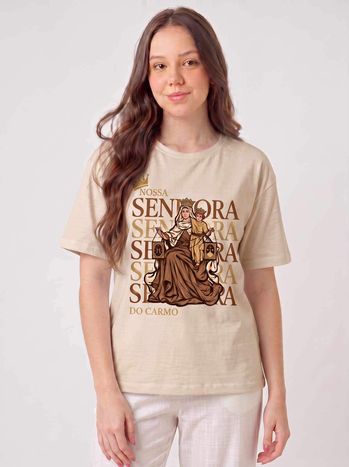 Camiseta Feminina Nossa Senhora do Carmo – Sob o Manto de Maria