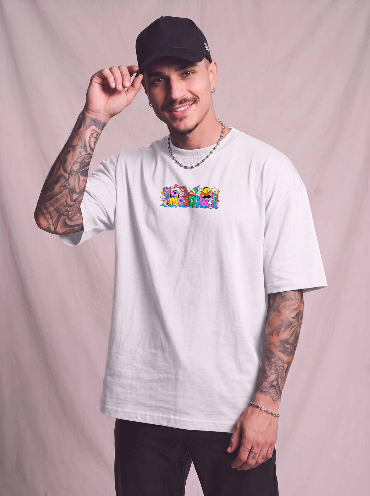 CAMISETA MASCULINA SMILING FRIENDS - COLOR CHAOS
