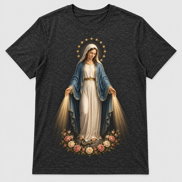 Camiseta Feminina Nossa Senhora das Graças – Sob o Manto de Maria