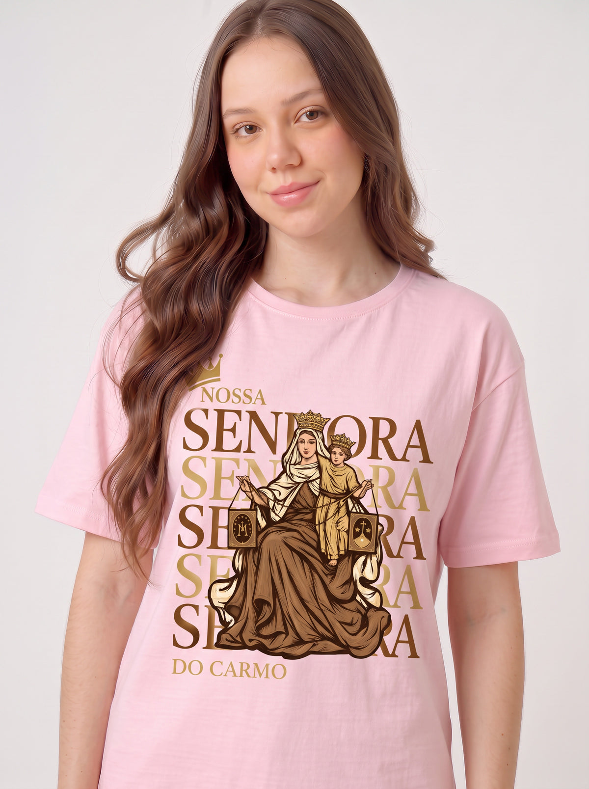Camiseta Feminina Nossa Senhora do Carmo – Sob o Manto de Maria