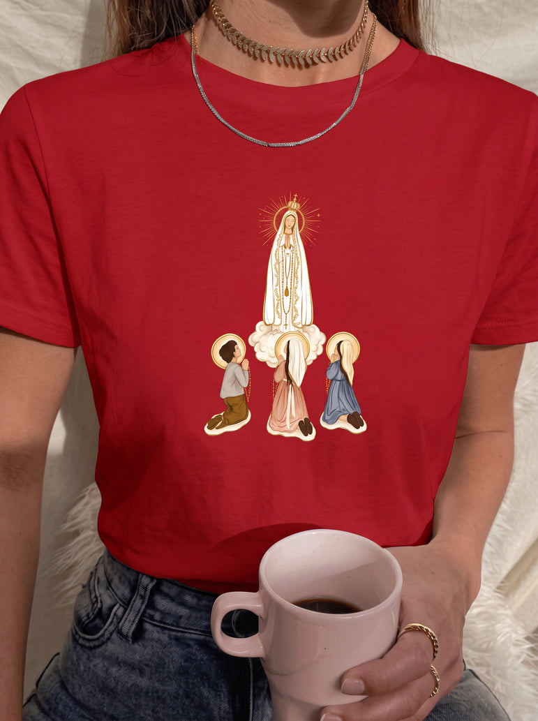 Camiseta Feminina Nossa Senhora de Fátima – Luz que Guia
