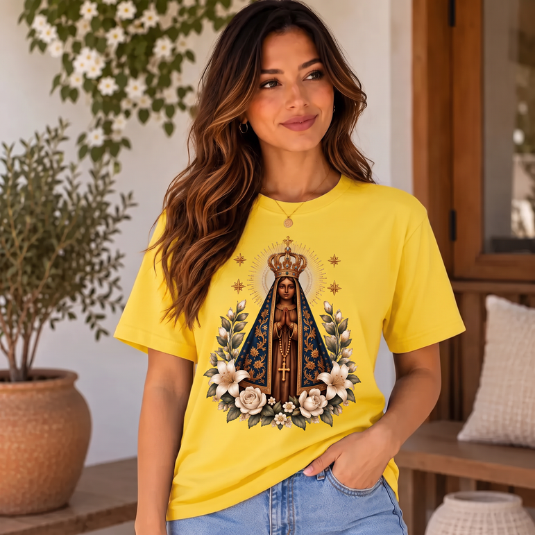 Camiseta Aparecida Lírios e Rosas Feminina Amarela