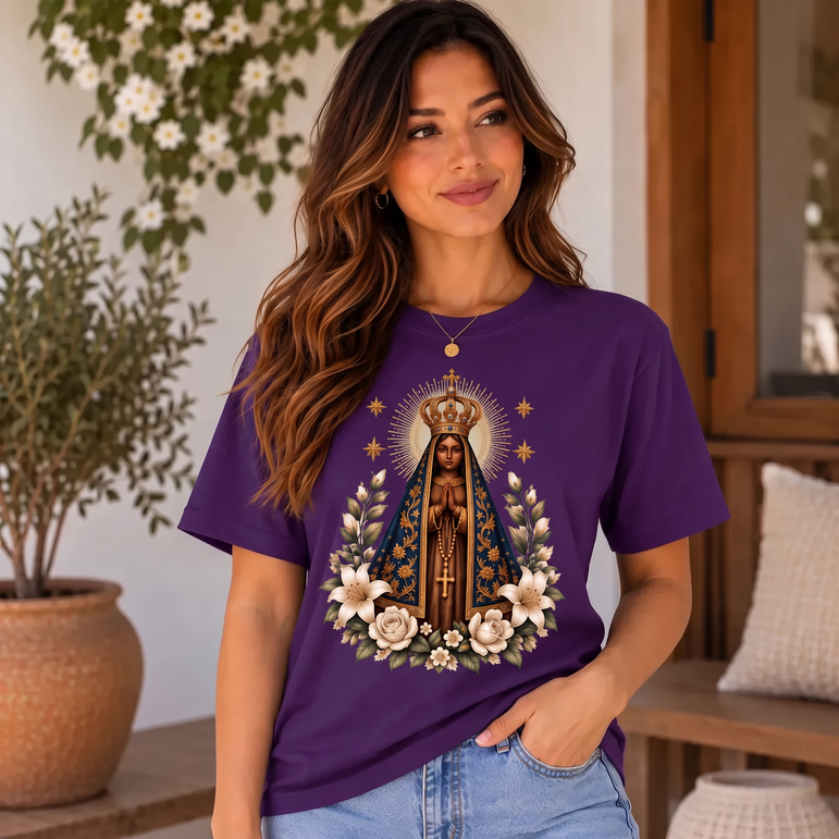 Camiseta Aparecida Lírios e Rosas Feminina Roxo