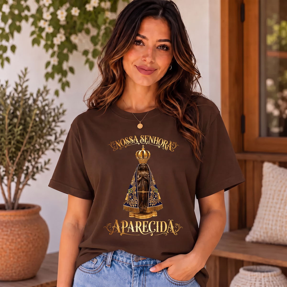 Camiseta Nossa Senhora Aparecida Clássica Feminina Marrom